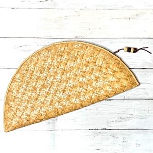 Vintage Woven Straw Clutch Purse - Zippered Top